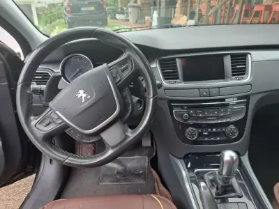 Peugeot 508 SW 2013 - 8480 EUR, 256775 km - AUTO.MOTO.pt - 256775km - foto 9 de 18