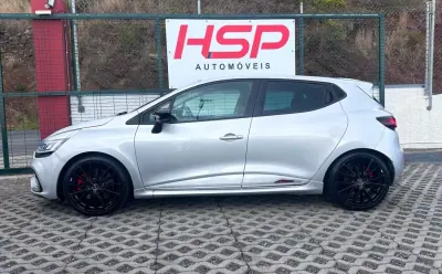 Renault Clio 2018 — foto 3 de 13