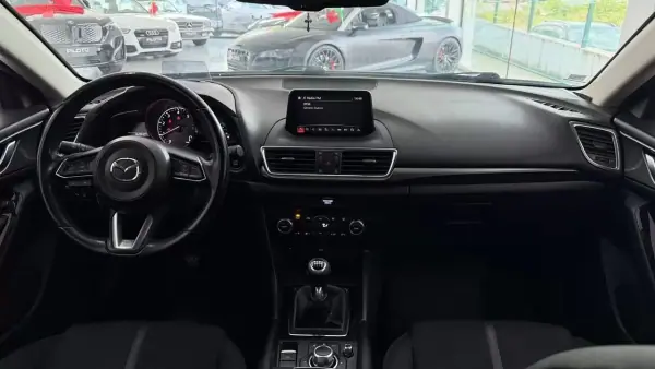 Mazda 3 2017 - 10490 EUR, 162840 km - AUTO.MOTO.pt - 162840km - foto 17 de 28
