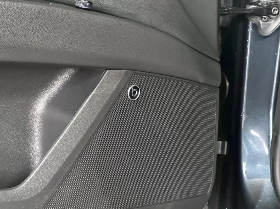 SEAT Leon 2020 - 24900 EUR, 139049 km - AUTO.MOTO.pt - 139049km - foto 10 de 31