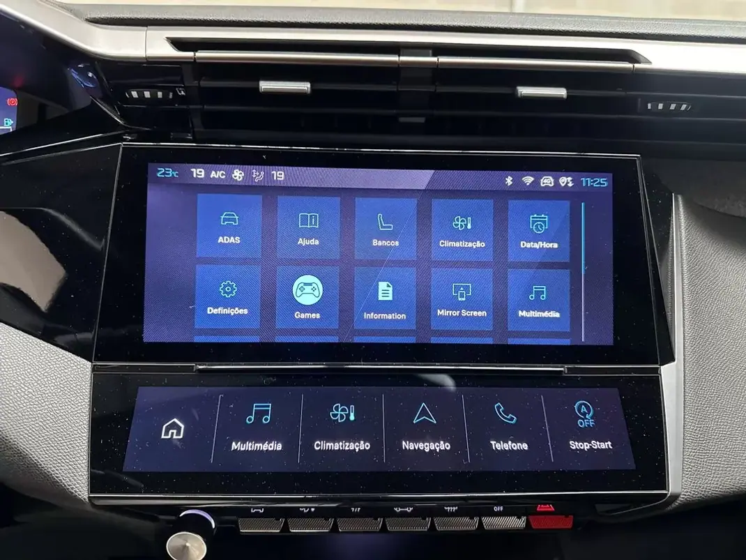 Peugeot 308 2023 - 19950 EUR, 12952 km - AUTO.MOTO.pt - 12952km - foto 22 de 50