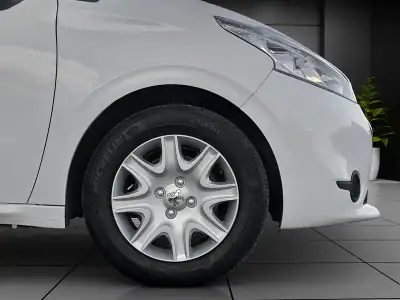 Peugeot 206 1.4 HDI KIT XS 2015 - 7450 EUR, 164000 km - AUTO.MOTO.pt - 164000km - foto 20 de 29