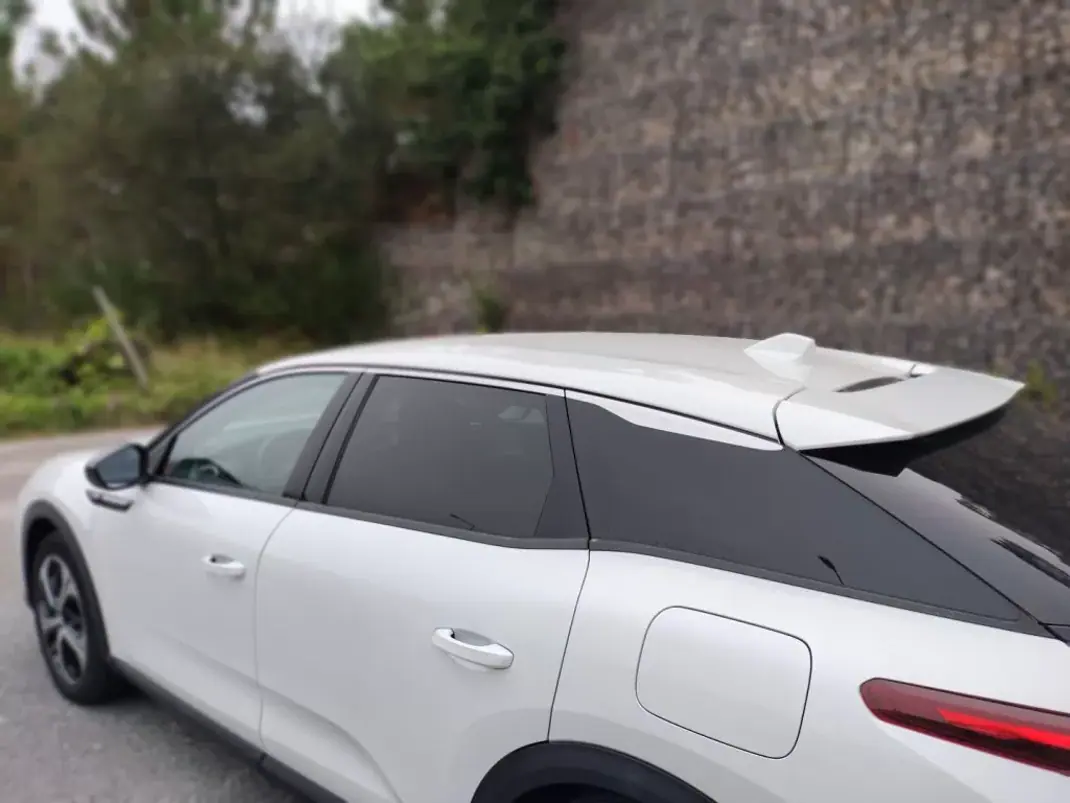 Citroën C5 X 2023 - 35000 EUR, 6500 km - AUTO.MOTO.pt - 6500km - foto 11 de 29