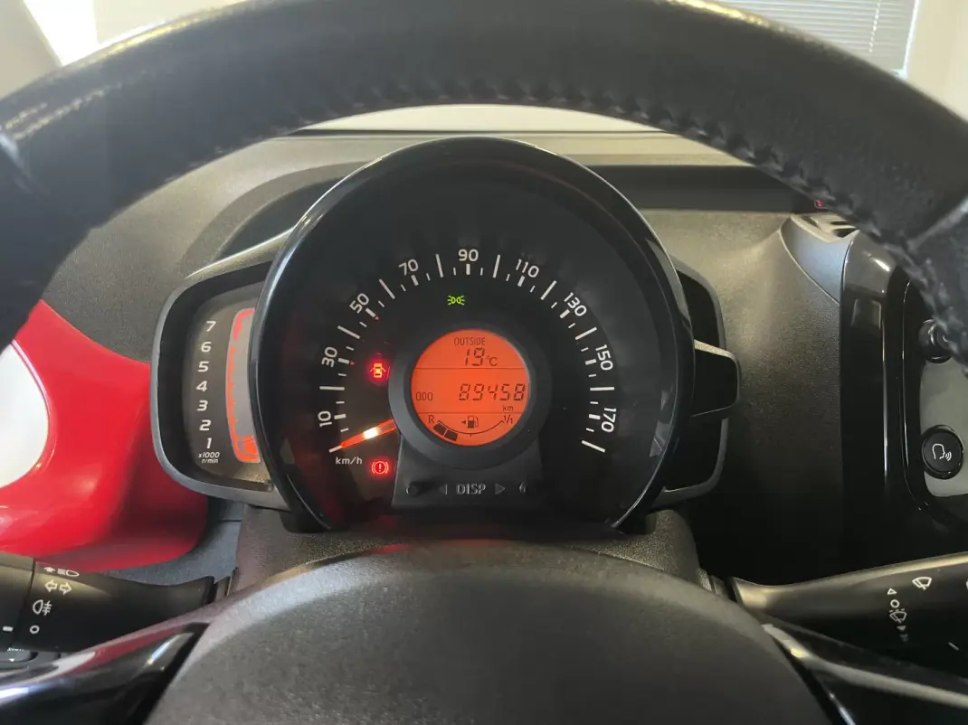 Citroën C1 2021 - 11750 EUR, 89457 km - AUTO.MOTO.pt - 89457km - foto 8 de 19