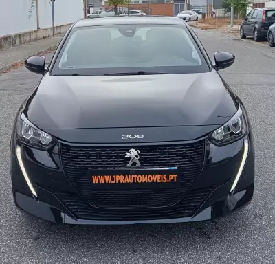 Peugeot e-208 2023 — foto 2 de 12