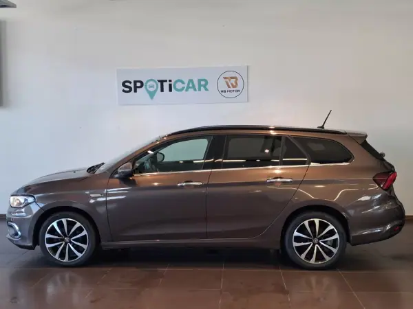 Fiat Tipo Station Wagon 2018 - 11900 EUR, 91900 km - AUTO.MOTO.pt - 91900km - foto 13 de 31