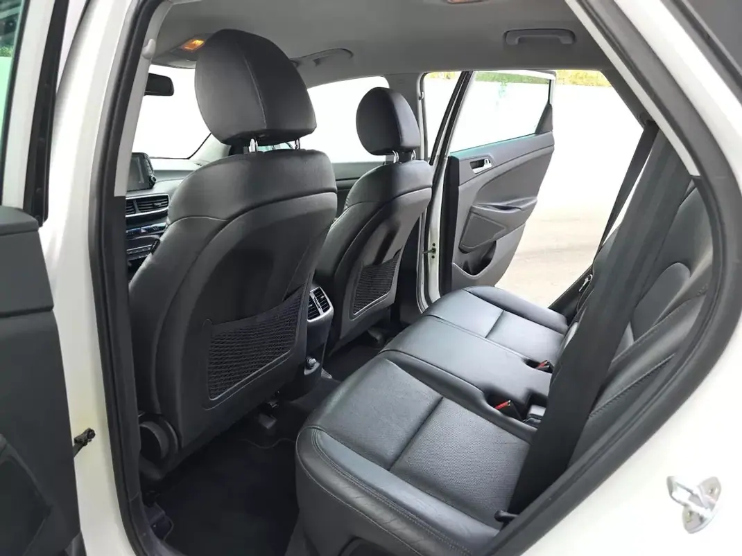 Hyundai Tucson 2019 - 18250 EUR, 137900 km - AUTO.MOTO.pt - 137900km - foto 28 de 31