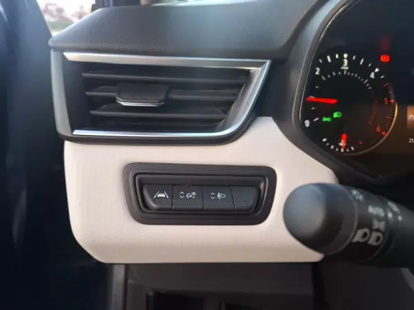 Renault Clio 2023 - 18990 EUR, 21500 km - AUTO.MOTO.pt - 21500km - foto 26 de 38