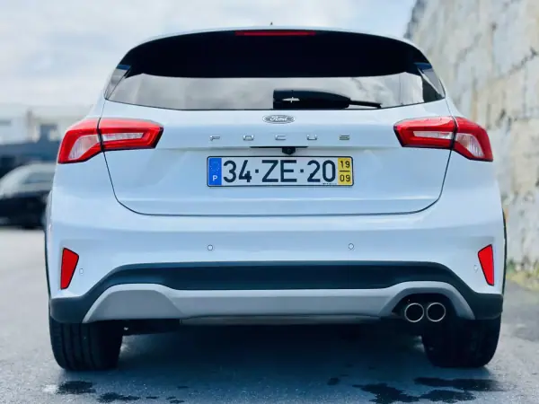 Ford Focus 2019 - 13990 EUR, 83000 km - AUTO.MOTO.pt - 83000km - foto 14 de 51
