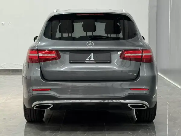 Mercedes-Benz GLC 220 2016 - 27890 EUR, 213000 km - AUTO.MOTO.pt - 213000km - foto 7 de 30