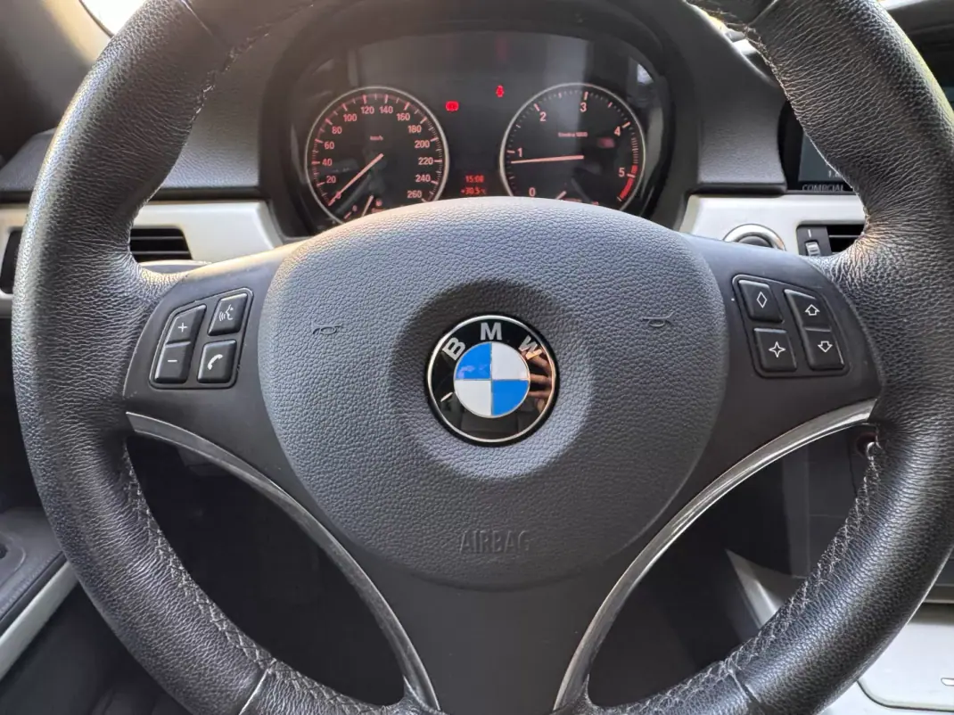 BMW 320 2008 - 14900 EUR, 145342 km - AUTO.MOTO.pt - 145342km - foto 19 de 33
