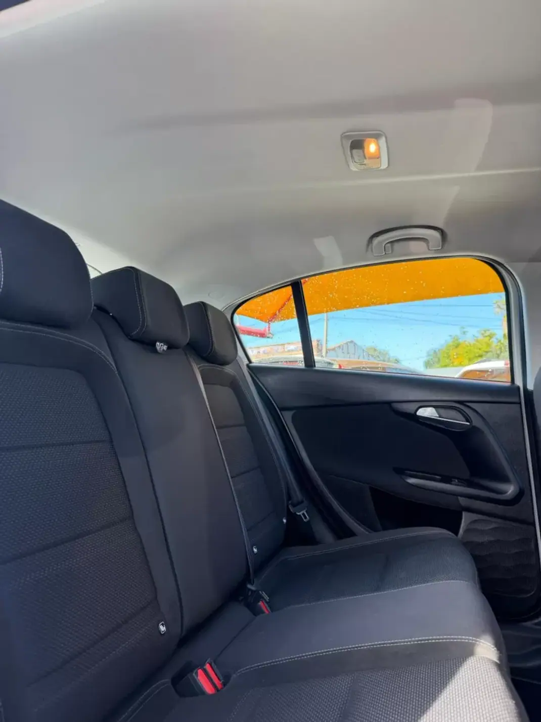 Fiat Tipo 2019 - 11500 EUR, 126375 km - AUTO.MOTO.pt - 126375km - foto 9 de 9