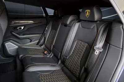 Lamborghini Urus 2022 - 295000 EUR, 44172 km - AUTO.MOTO.pt - 44172km - foto 25 de 26