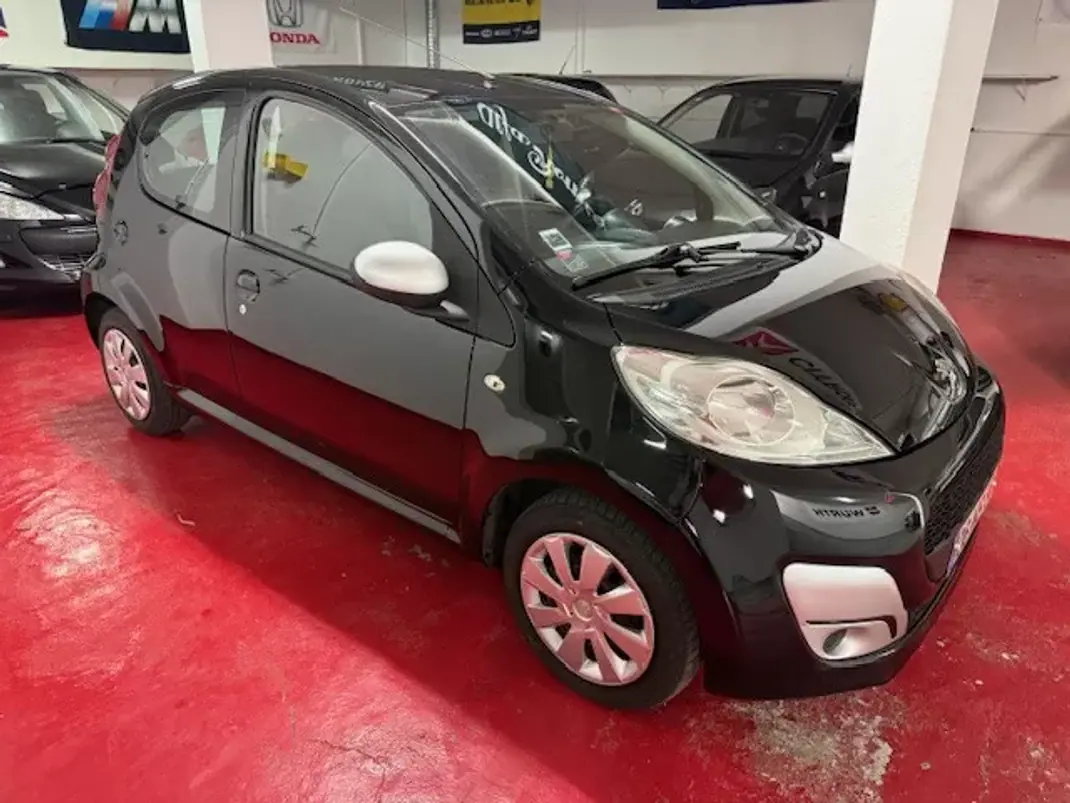 Peugeot 107 2013 - 6250 EUR, 116000 km - AUTO.MOTO.pt - 116000km - foto 3 de 26