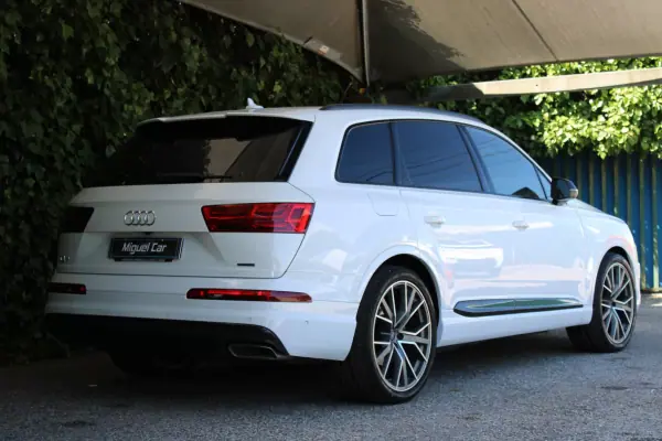 Audi Q7 2017 - 44900 EUR, 139500 km - AUTO.MOTO.pt - 139500km - foto 5 de 26