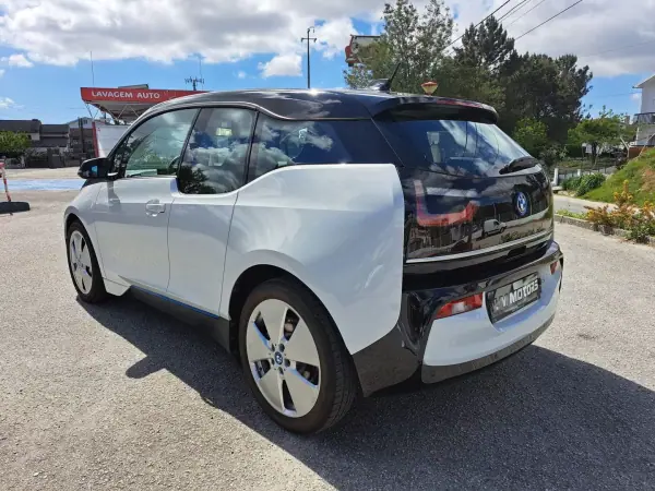 BMW i3 2019 - 28500 EUR, 89000 km - AUTO.MOTO.pt - 89000km - foto 9 de 45