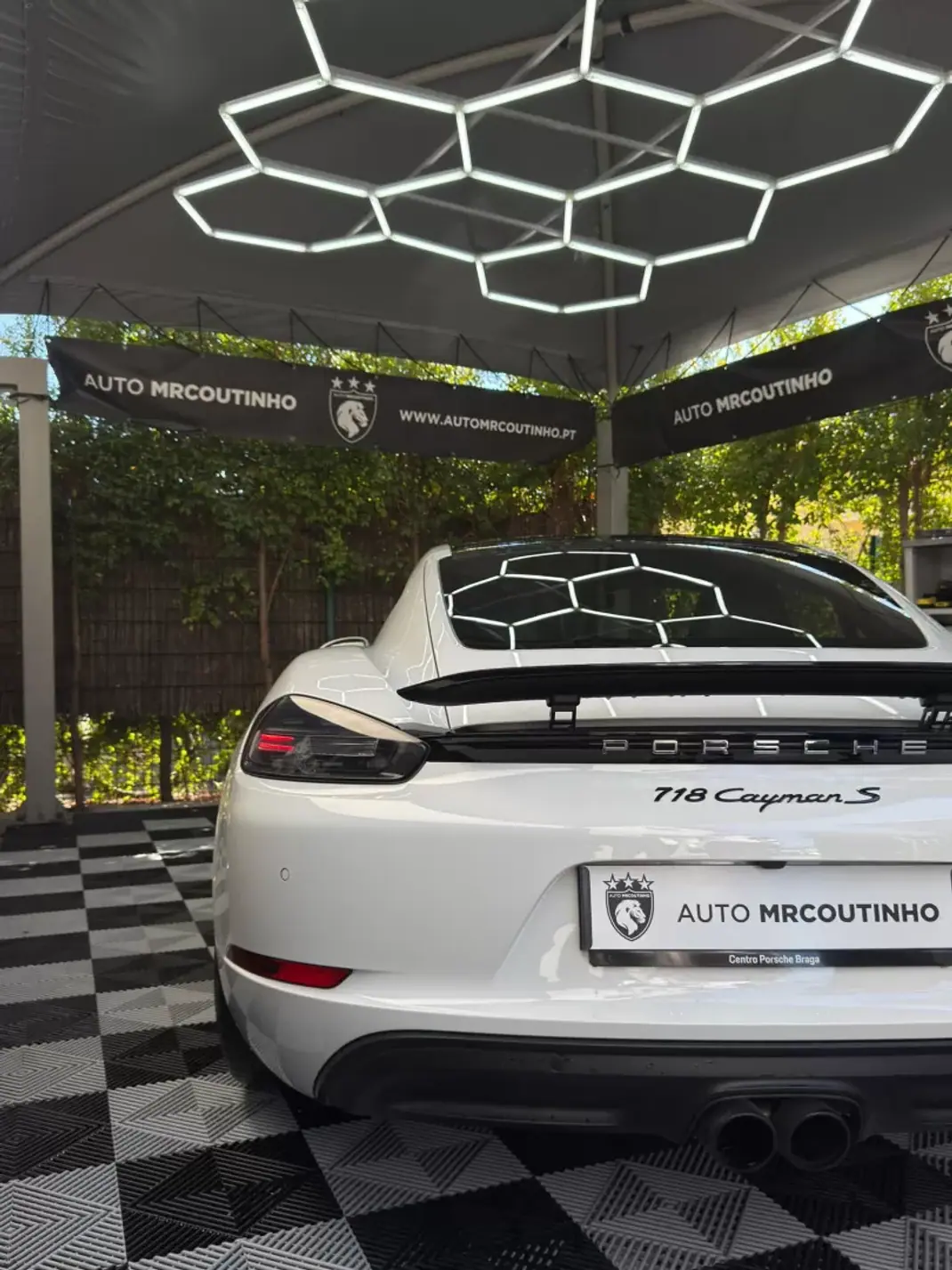 Porsche 718 Cayman 2016 - 59900 EUR, 109000 km - 109000km - foto 11 de 41