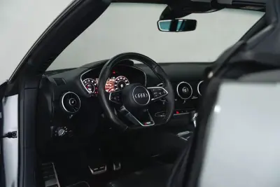 Audi TT Roadster 2015 - 33950 EUR, 151742 km - 151742km - foto 38 de 55