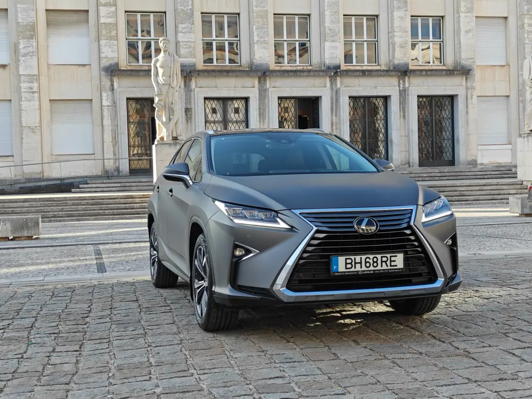 Lexus RX 350 2019 - 46000 EUR, 47000 km - AUTO.MOTO.pt - 47000km - foto 1 de 20
