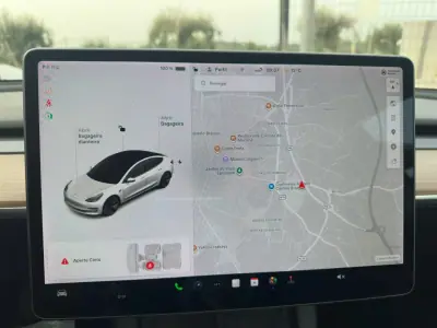 Tesla Model 3 2021 - 29900 EUR, 69729 km - AUTO.MOTO.pt - 69729km - foto 11 de 19