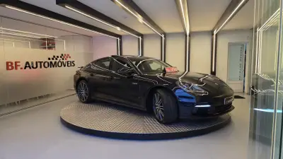 Porsche Panamera 2020 - 84500 EUR, 42501 km - AUTO.MOTO.pt - 42501km - foto 5 de 51