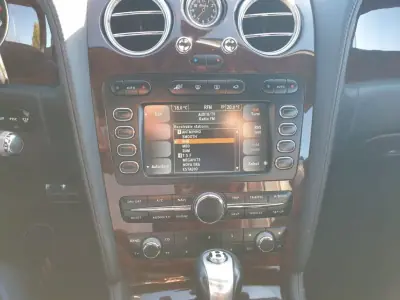 Bentley Continental 2006 - 65000 EUR, 155000 km - AUTO.MOTO.pt - 155000km - foto 13 de 19