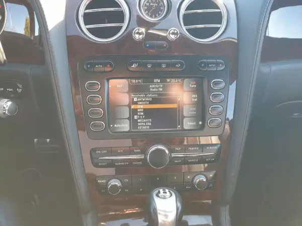 Bentley Continental 2006 - 65000 EUR, 155000 km - AUTO.MOTO.pt - 155000km - foto 13 de 19