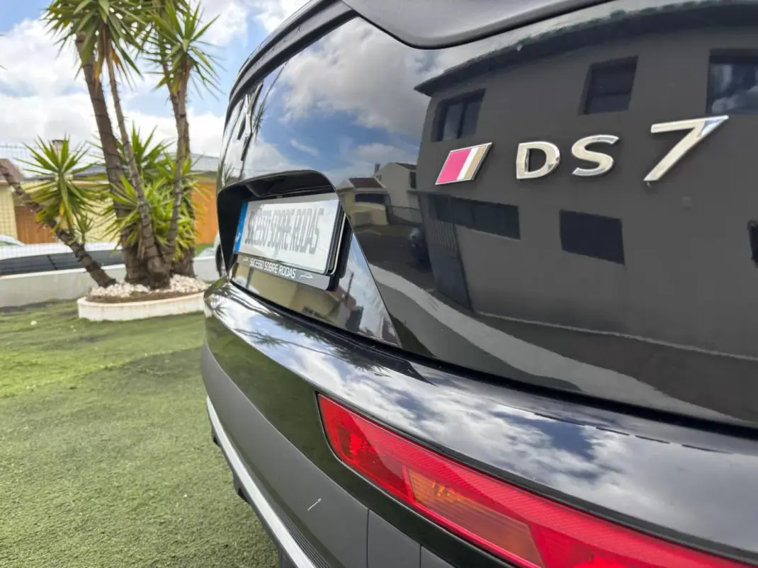 DS DS7 Crossback 2019 - 19490 EUR, 213100 km - AUTO.MOTO.pt - 213100km - foto 8 de 18