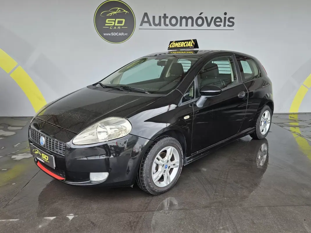 Fiat PUNTO 2006 - 2750 EUR, 260000 km - AUTO.MOTO.pt - 260000km - foto 1 de 6
