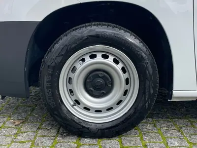 Opel Combo 2022 - 14450 EUR, 90000 km - AUTO.MOTO.pt - 90000km - foto 15 de 37