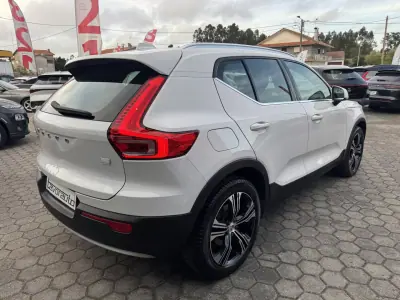 Volvo XC 40 2021 - 24500 EUR, 121000 km - AUTO.MOTO.pt - 121000km - foto 7 de 42