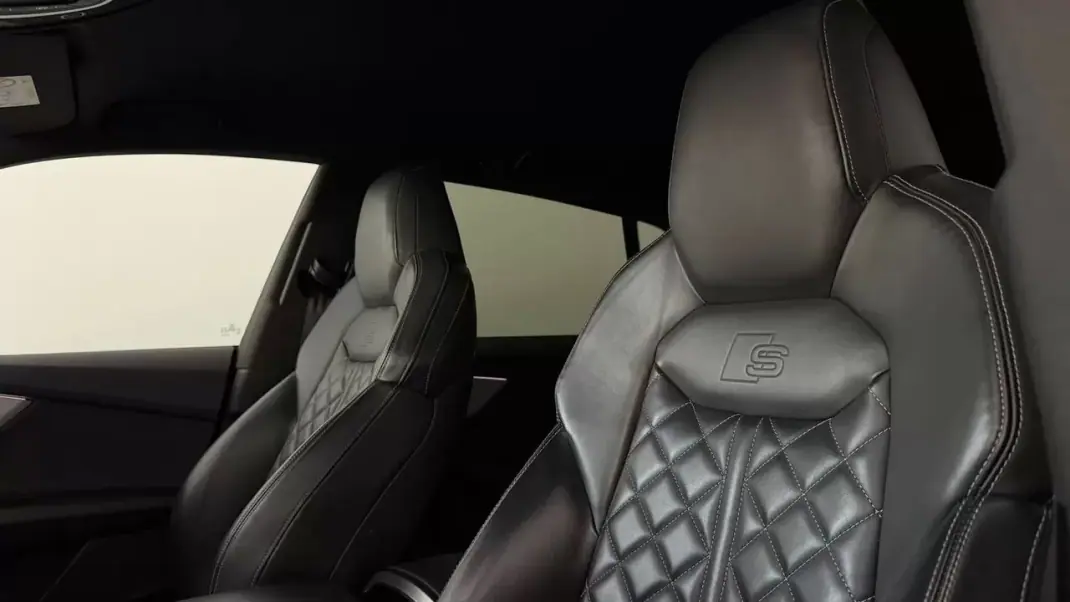 Audi Q8 2019 - 63990 EUR, 133725 km - AUTO.MOTO.pt - 133725km - foto 39 de 46