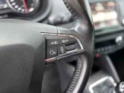 SEAT Ibiza 2016 - 8990 EUR, 160800 km - AUTO.MOTO.pt - 160800km - foto 18 de 34