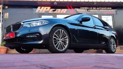 BMW 520 2018 - 29990 EUR, 130000 km - AUTO.MOTO.pt - 130000km - foto 15 de 43
