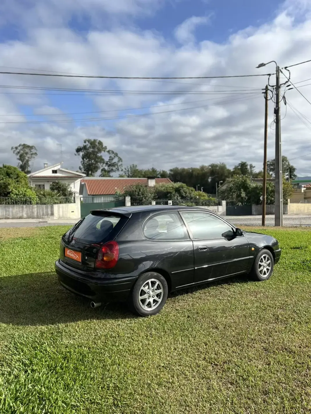 Toyota Corolla 2000 - 3000 EUR, 370000 km - 370000km - foto 5 de 11