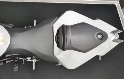 BMW S 1000 RR 2011 - 10500 EUR, 63000 km - AUTO.MOTO.pt - 63000km - foto 22 de 29