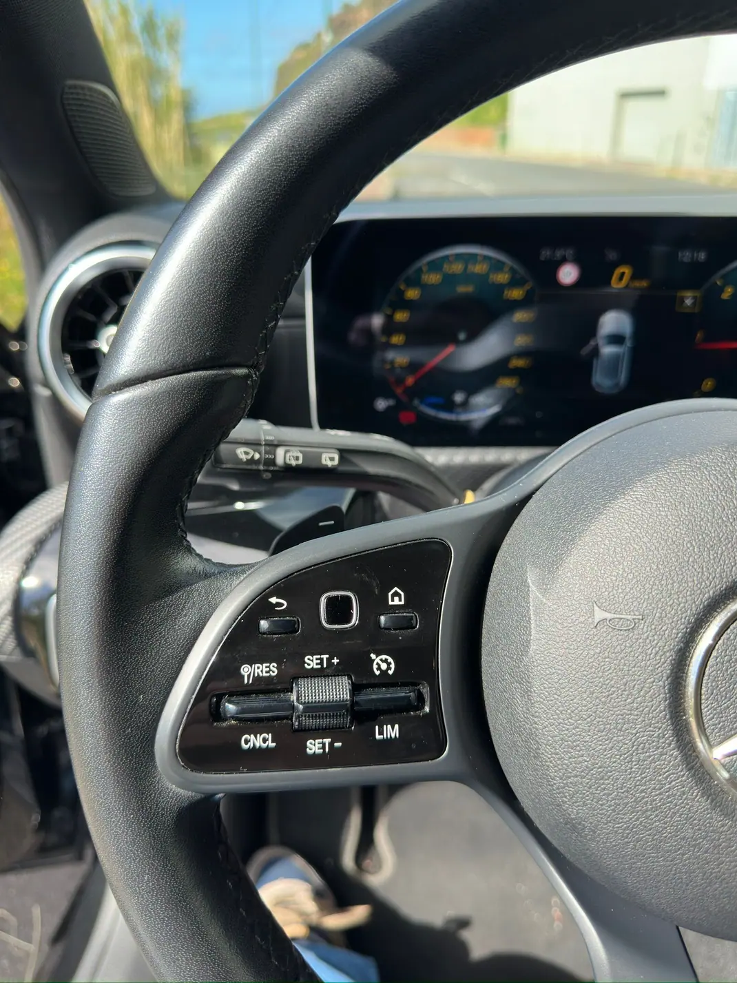 Mercedes-Benz A 180 2019 - 24500 EUR, 68500 km - 68500km - foto 6 de 12