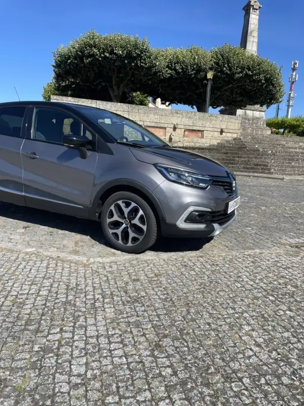 Renault Captur 2019 - 13900 EUR, 73850 km - AUTO.MOTO.pt - 73850km - foto 6 de 18