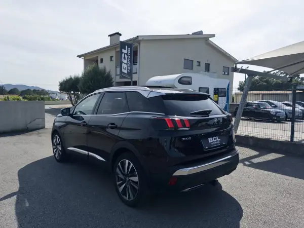 Peugeot 3008 2017 - 18990 EUR, 181000 km - AUTO.MOTO.pt - 181000km - foto 5 de 45