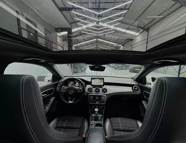 Mercedes-Benz CLA 180 2016 - 15850 EUR, 146212 km - AUTO.MOTO.pt - 146212km - foto 9 de 31
