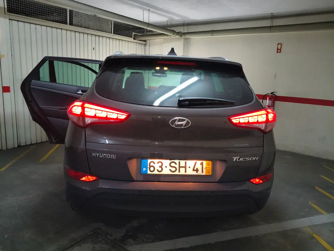 Hyundai Tucson 2016 - 20990 EUR, 67500 km - AUTO.MOTO.pt - 67500km - foto 8 de 11