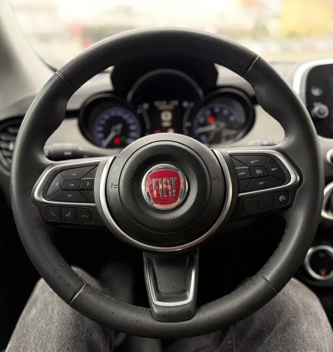 Fiat 500X 2023 - 17950 EUR, 46000 km - AUTO.MOTO.pt - 46000km - foto 18 de 24