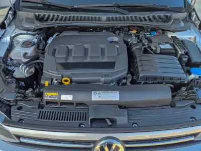 Volkswagen Polo 2018 - 12900 EUR, 99947 km - AUTO.MOTO.pt - 99947km - foto 11 de 11