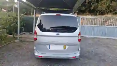 Ford Courier 2017 - 9150 EUR, 72862 km - AUTO.MOTO.pt - 72862km - foto 6 de 15
