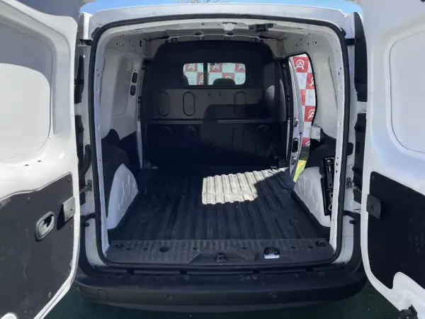 Renault Kangoo 1.5 DCi Business 2020 - 13490 EUR, 142280 km - AUTO.MOTO.pt - 142280km - foto 17 de 17