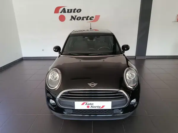 MINI Cooper 2019 - 16500 EUR, 80000 km - AUTO.MOTO.pt - 80000km - foto 14 de 52