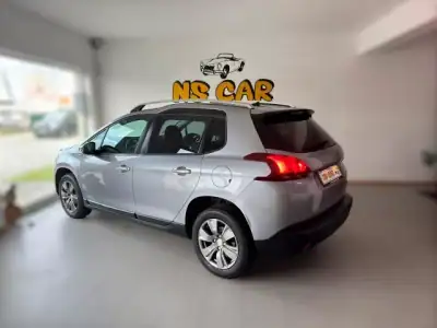 Peugeot 2008 2018 - 13900 EUR, 92880 km - AUTO.MOTO.pt - 92880km - foto 6 de 12