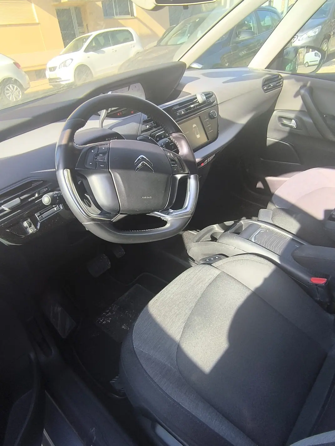 Citroën C4 Spacetourer 2019 - 12365 EUR, 324144 km - AUTO.MOTO.pt - 324144km - foto 1 de 12