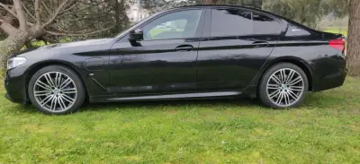 BMW 530e 2019 - 28499 EUR, 113000 km - AUTO.MOTO.pt - 113000km - foto 8 de 51