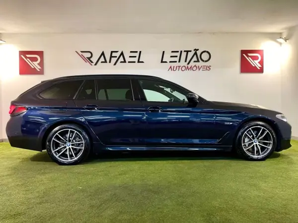 BMW 520 2022 - 32700 EUR, 89000 km - AUTO.MOTO.pt - 89000km - foto 9 de 41